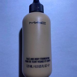 MAC Face & Body Foundation C3
